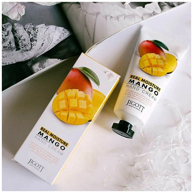 Крем для рук с экстрактом манго JIGOTT REAL MOISTURE MANGO